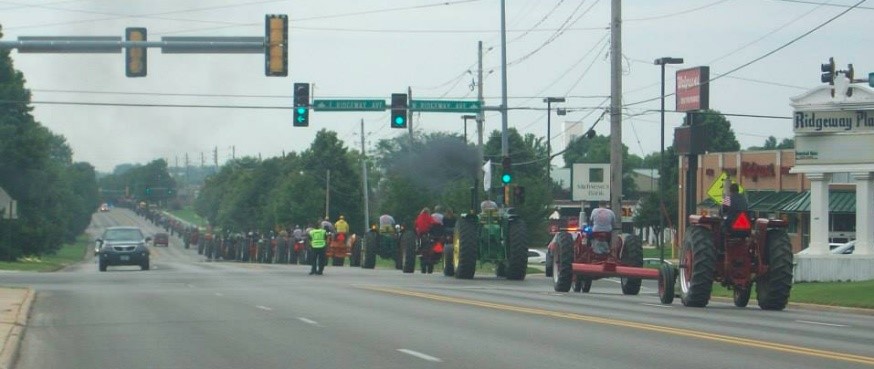 Tractorcade passing through Waterloo